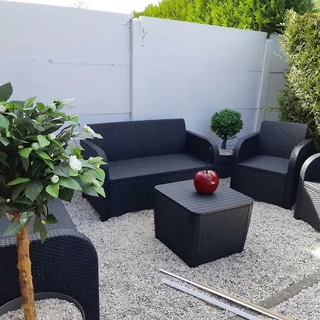 Prázdninový dům Cosy Maison 3 Jardin, Parking Prive Et Jacuzzi